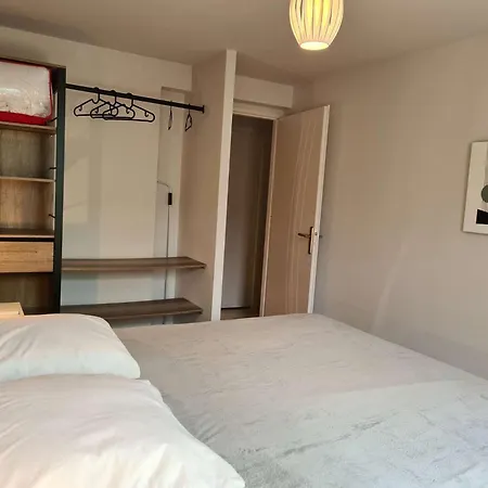 Apartment 3 Pieces 4 Couchages Sur Bn440-001 *